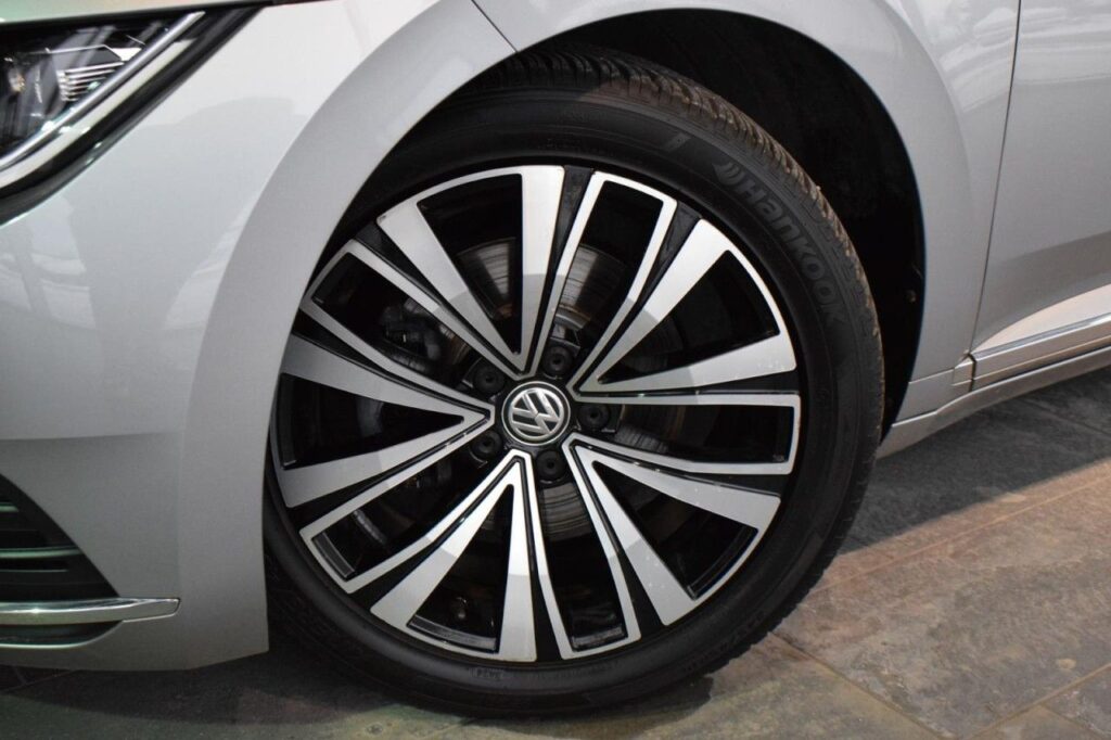 Volkswagen Arteon Exposé-Bild 16