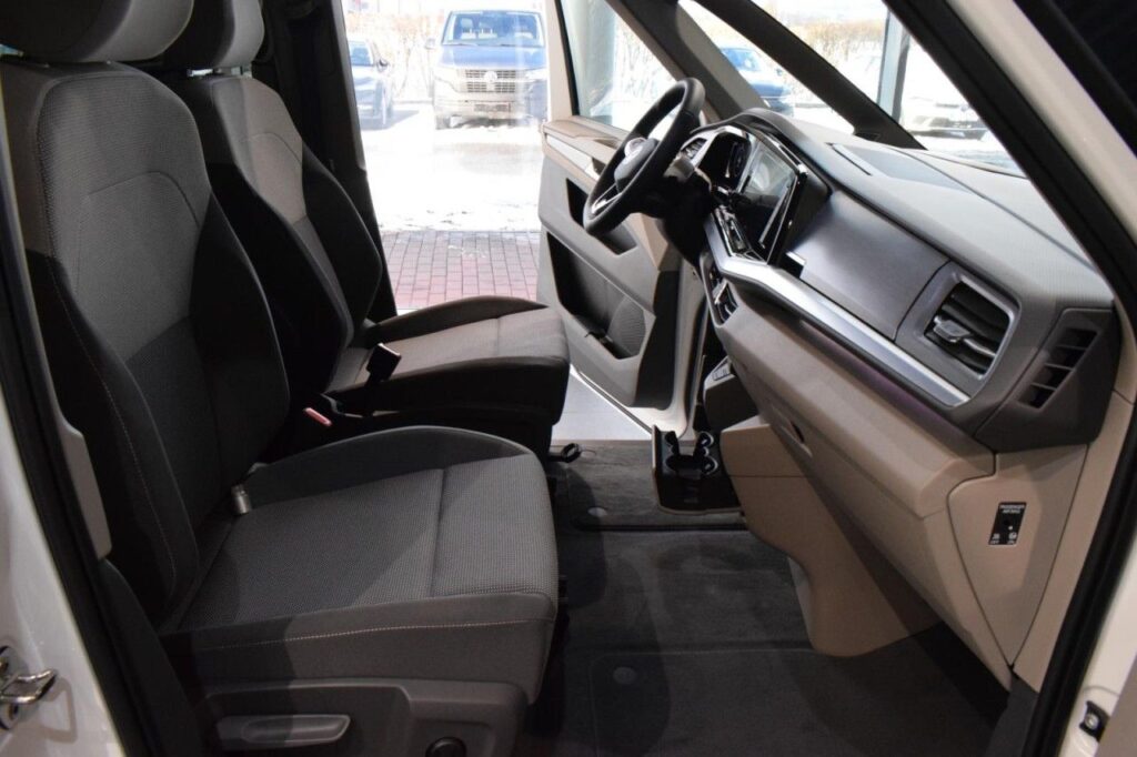 Volkswagen T7 Multivan Exposé-Bild 6