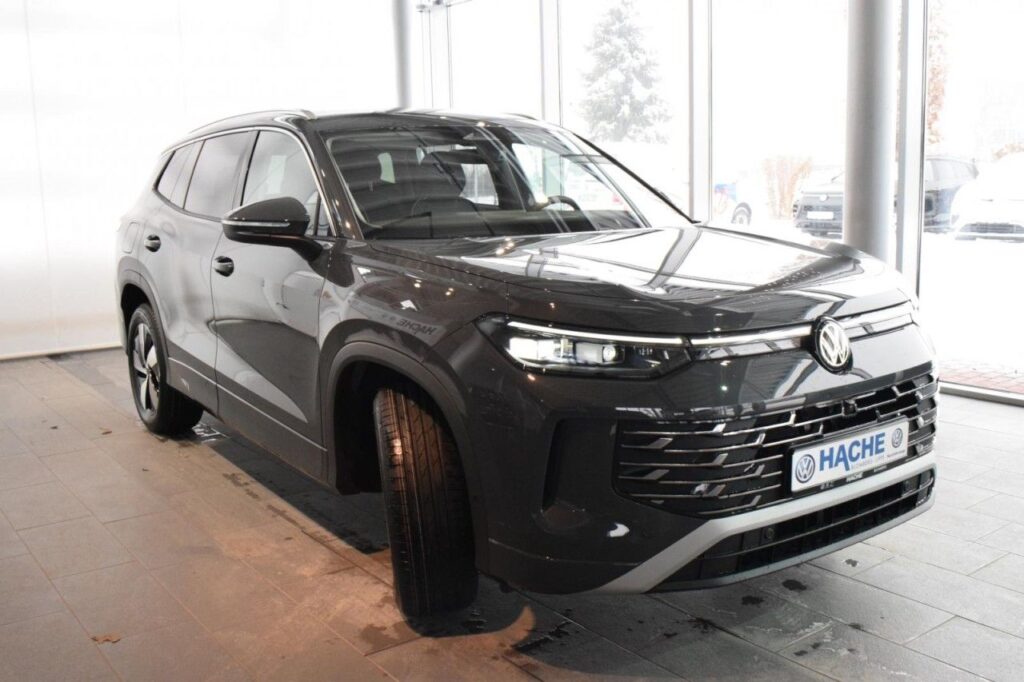 Volkswagen Tayron Exposé-Bild 3
