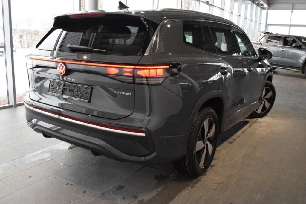 Volkswagen Tayron Exposé-Bild 4