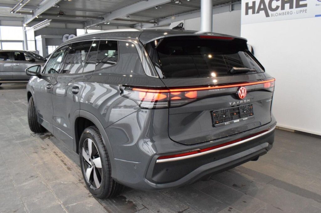 Volkswagen Tayron Exposé-Bild 6