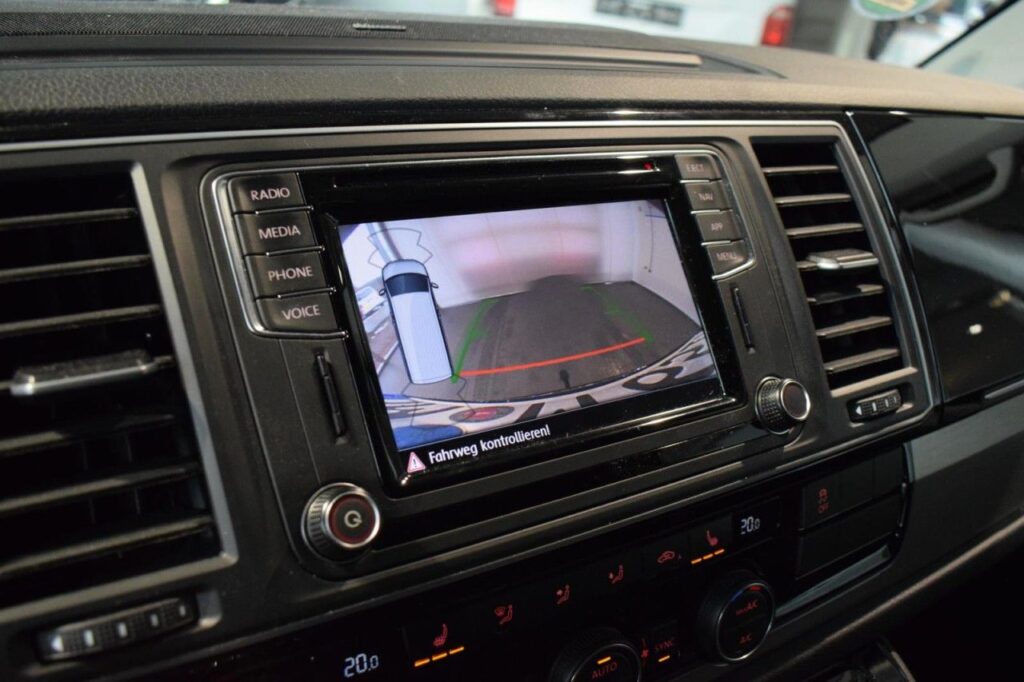 Volkswagen T6 Multivan Exposé-Bild 14