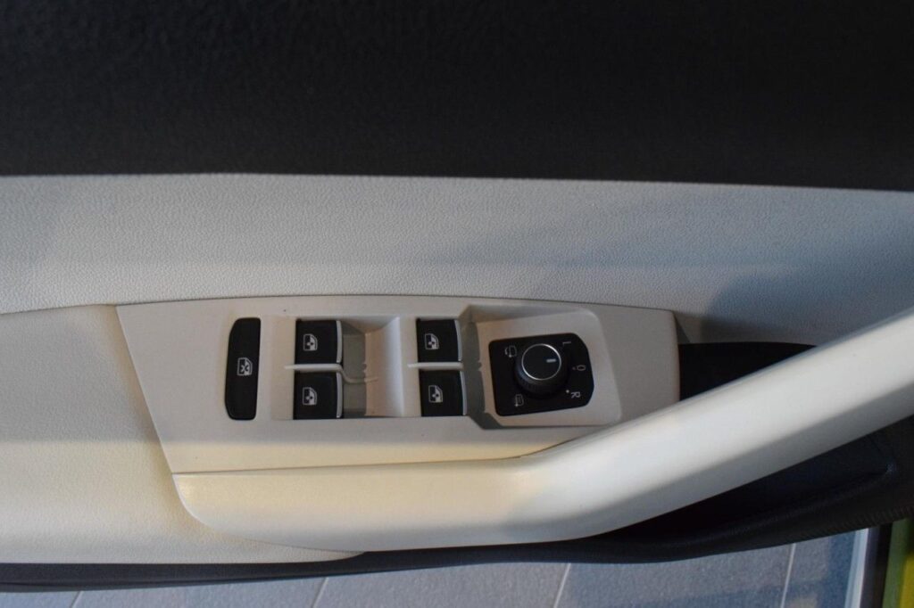 Volkswagen Taigo Exposé-Bild 6