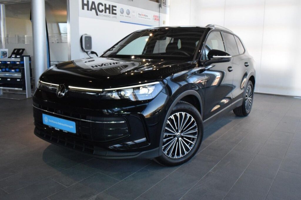 Volkswagen Tiguan Exposé-Bild 2