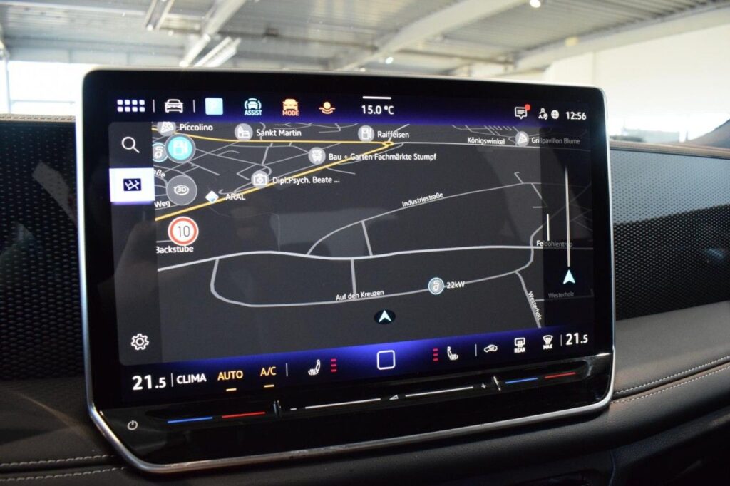 Volkswagen Tiguan Exposé-Bild 14