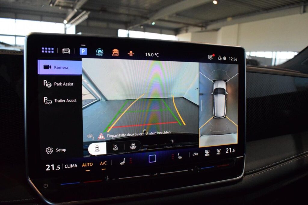 Volkswagen Tiguan Exposé-Bild 15