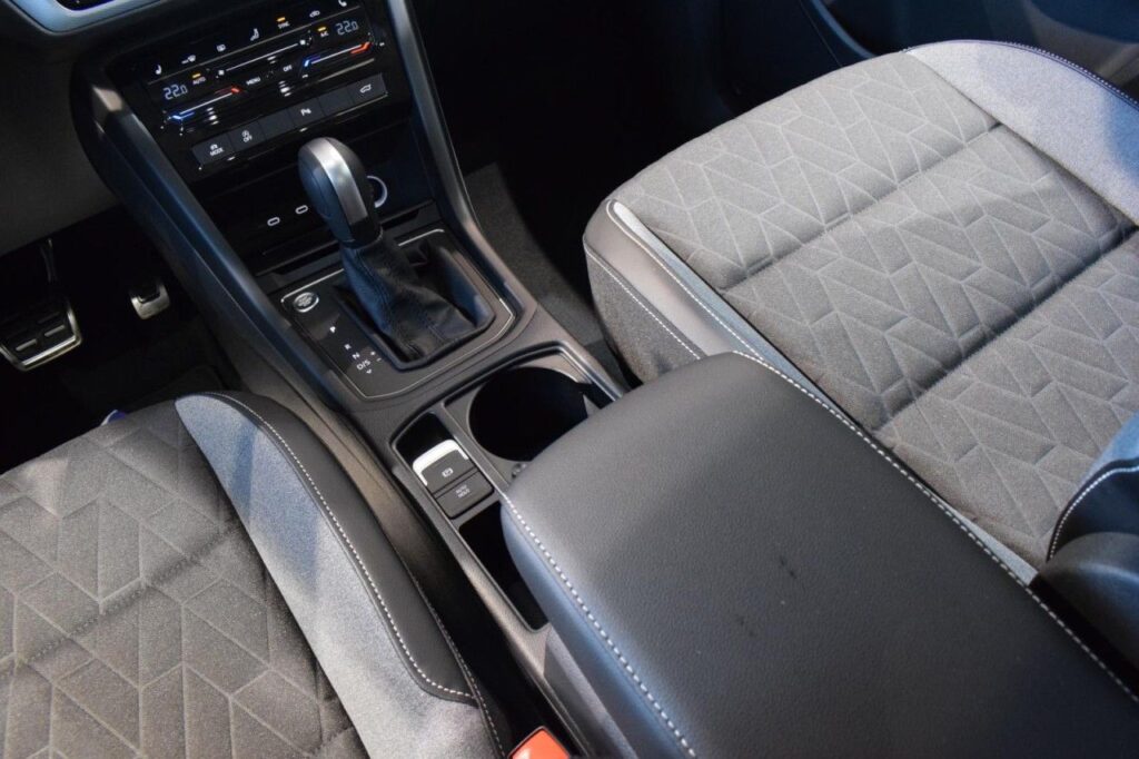 Volkswagen Touran Exposé-Bild 11