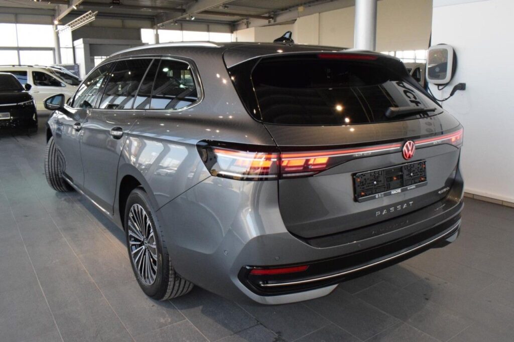 Volkswagen Passat Variant Exposé-Bild 4