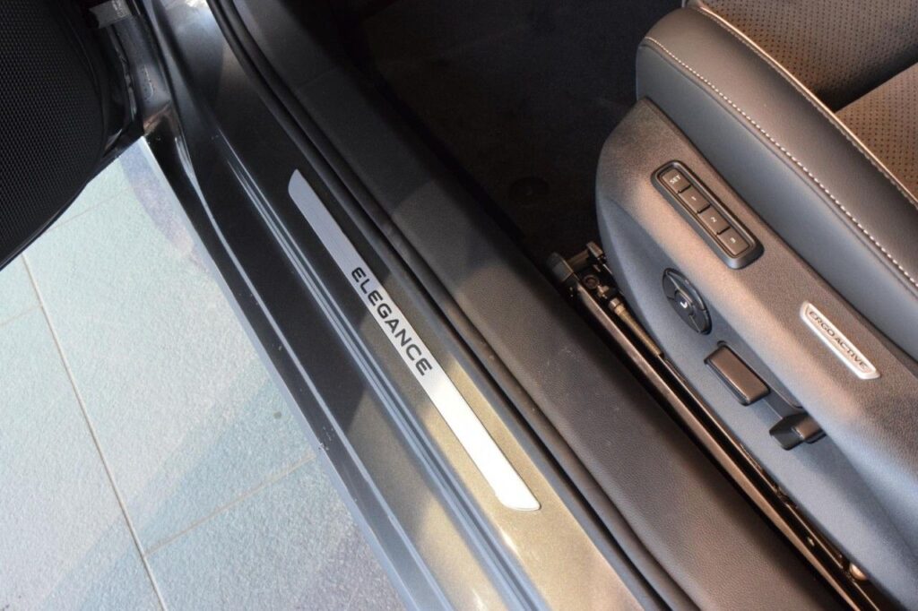 Volkswagen Passat Variant Exposé-Bild 12