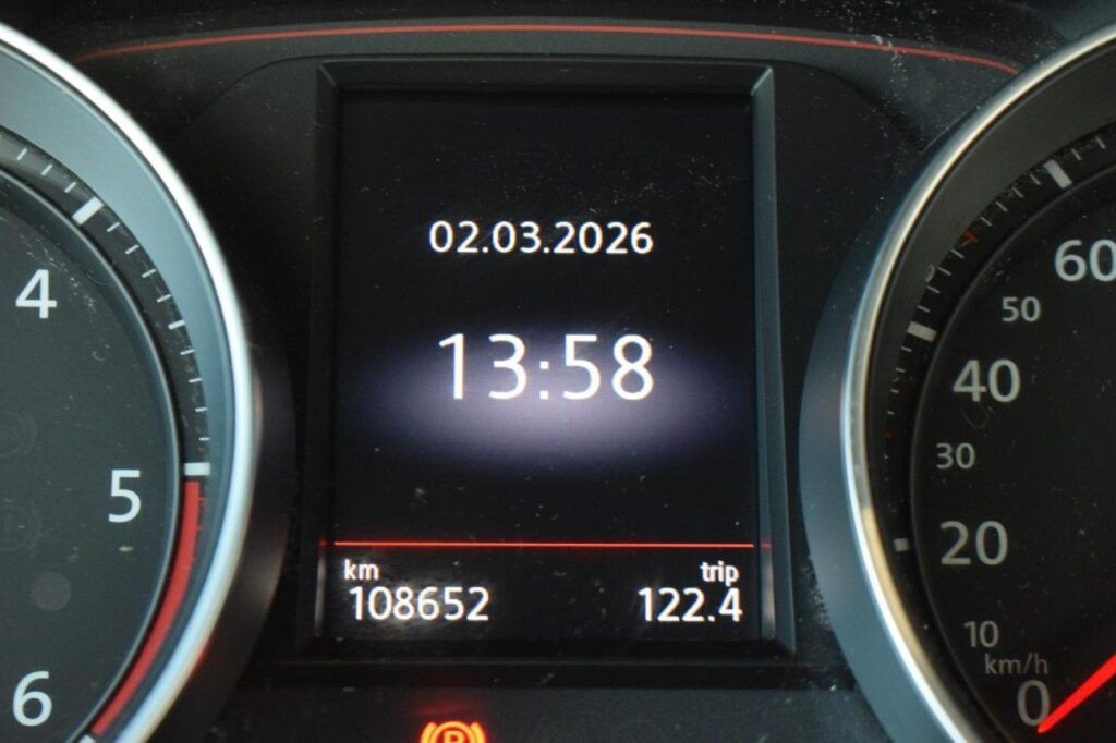 Volkswagen Golf Exposé-Bild 11