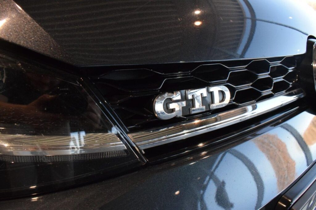 Volkswagen Golf Exposé-Bild 15