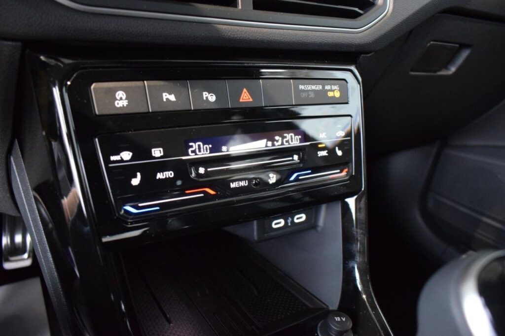 Volkswagen T-Cross Exposé-Bild 12