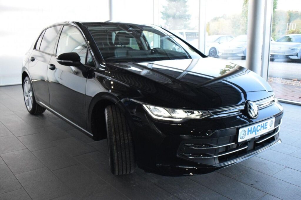 Volkswagen Golf Exposé-Bild 2