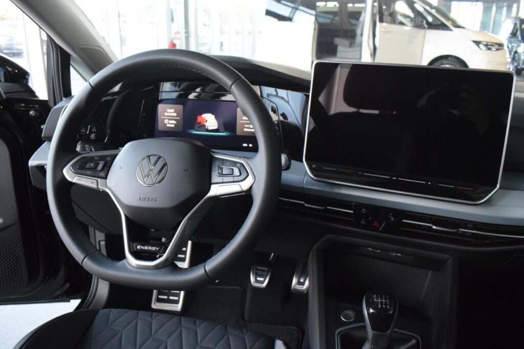 Volkswagen Golf Exposé-Bild 10