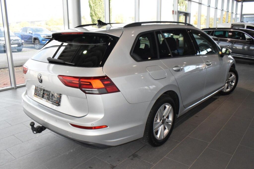 Volkswagen Golf Exposé-Bild 3