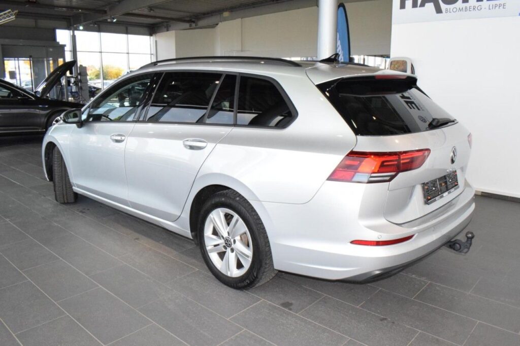 Volkswagen Golf Exposé-Bild 4