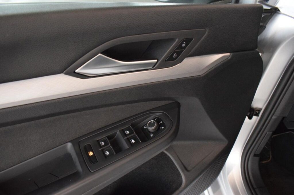 Volkswagen Golf Exposé-Bild 6