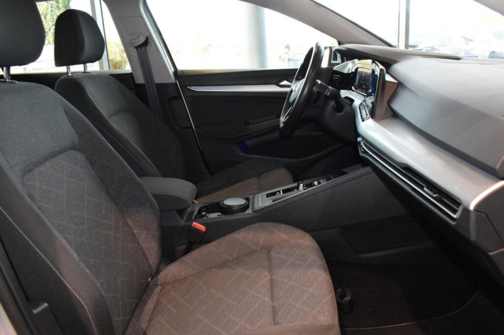 Volkswagen Golf Exposé-Bild 7