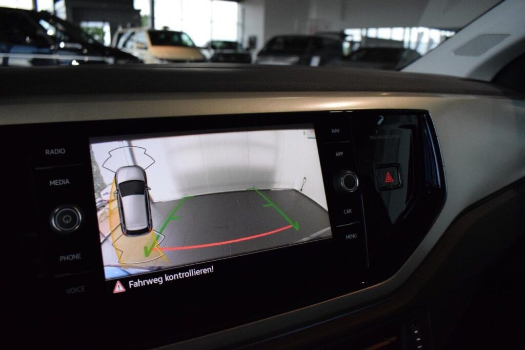 Volkswagen Polo Exposé-Bild 14