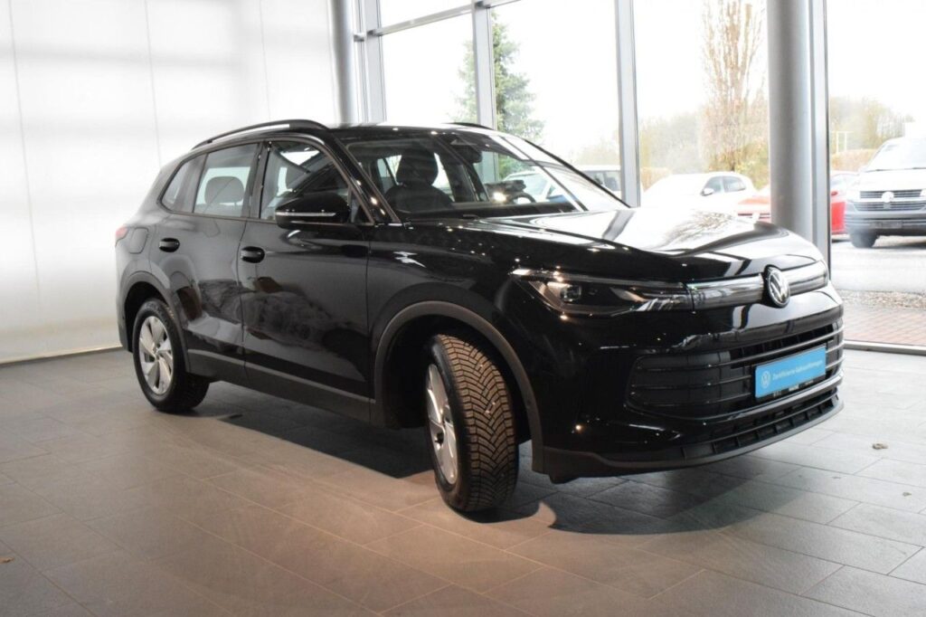 Volkswagen Tiguan Exposé-Bild 2