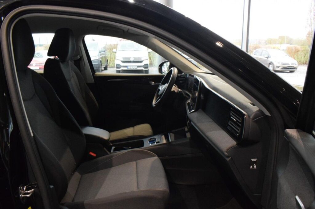 Volkswagen Tiguan Exposé-Bild 7