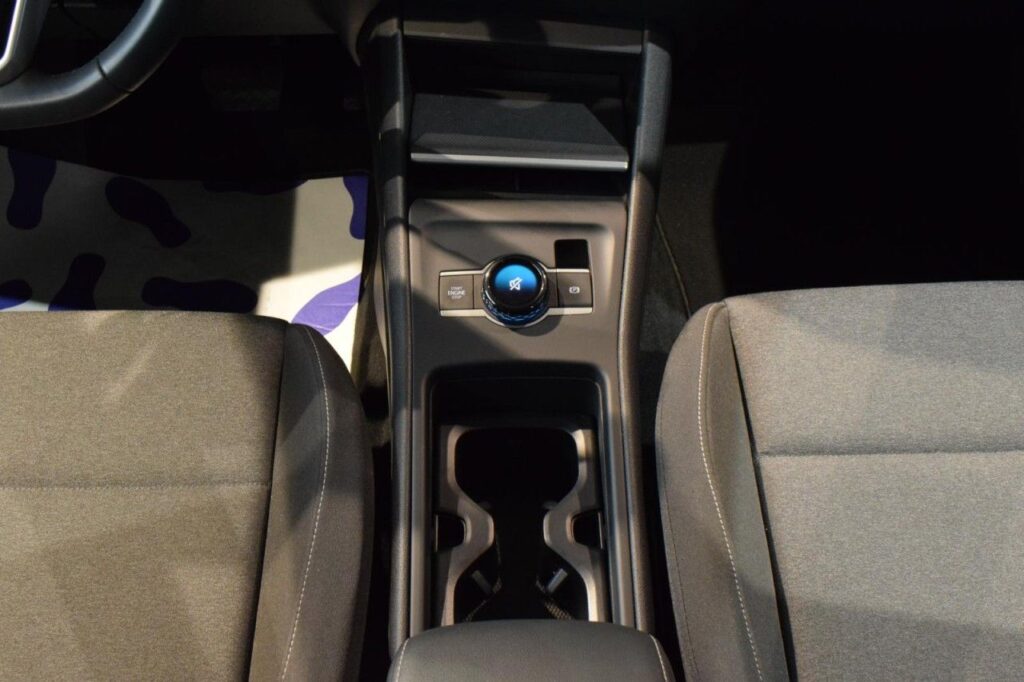 Volkswagen Tiguan Exposé-Bild 12