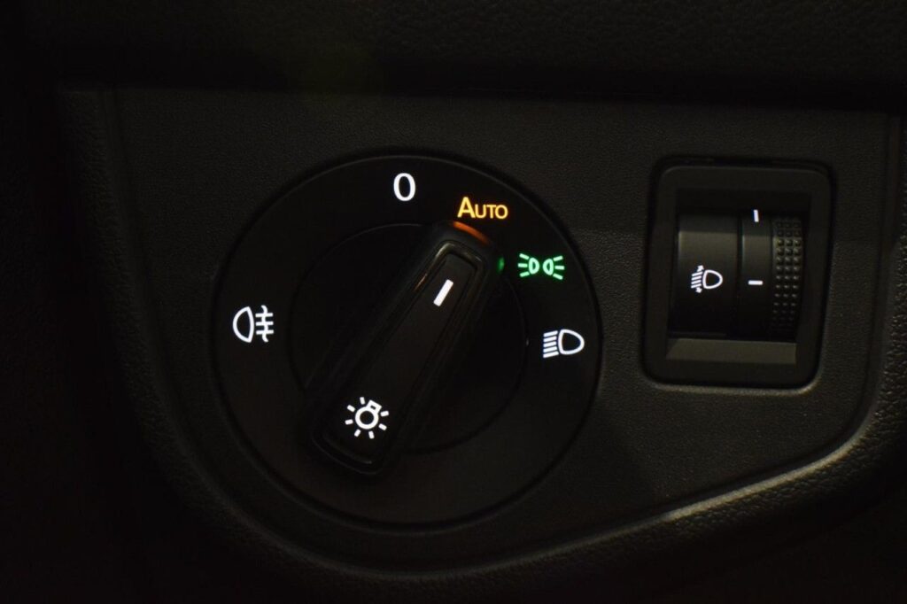 Volkswagen Polo Exposé-Bild 10