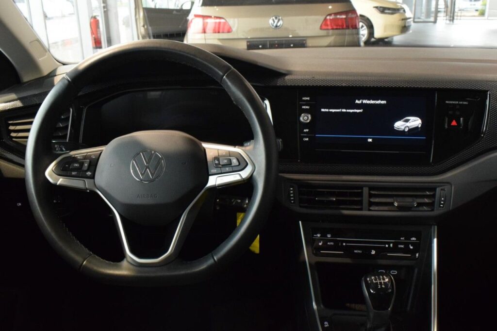 Volkswagen Polo Exposé-Bild 13