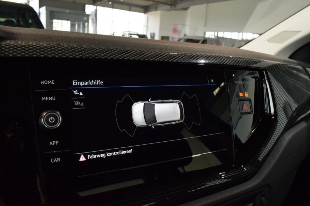 Volkswagen Polo Exposé-Bild 14