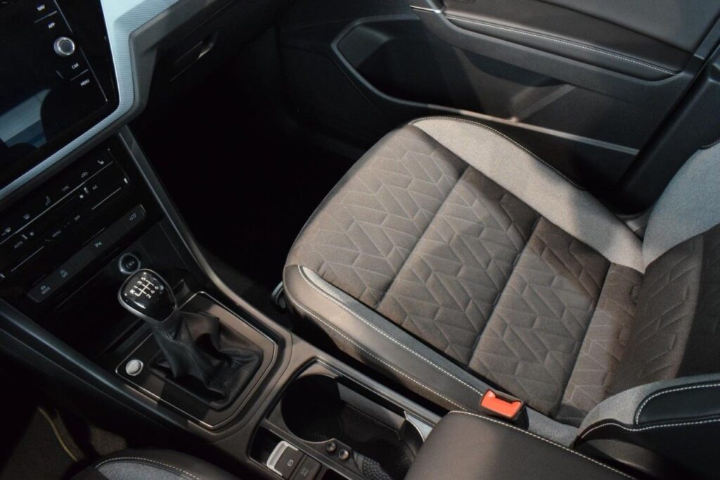 Volkswagen Touran Exposé-Bild 17