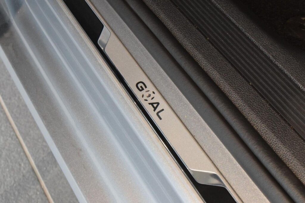 Volkswagen Touran Exposé-Bild 20