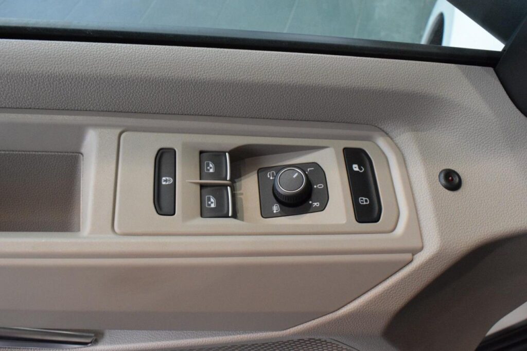 Volkswagen T7 Multivan Exposé-Bild 8