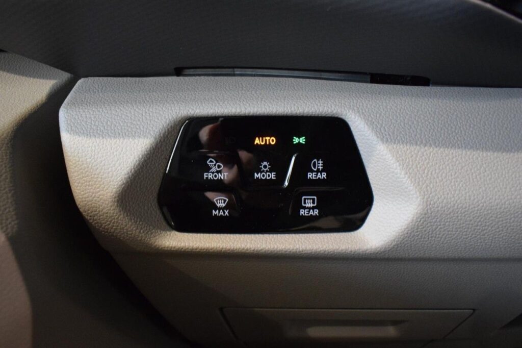 Volkswagen T7 Multivan Exposé-Bild 19