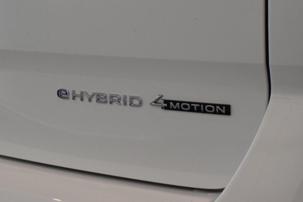 Volkswagen T7 Multivan Exposé-Bild 24