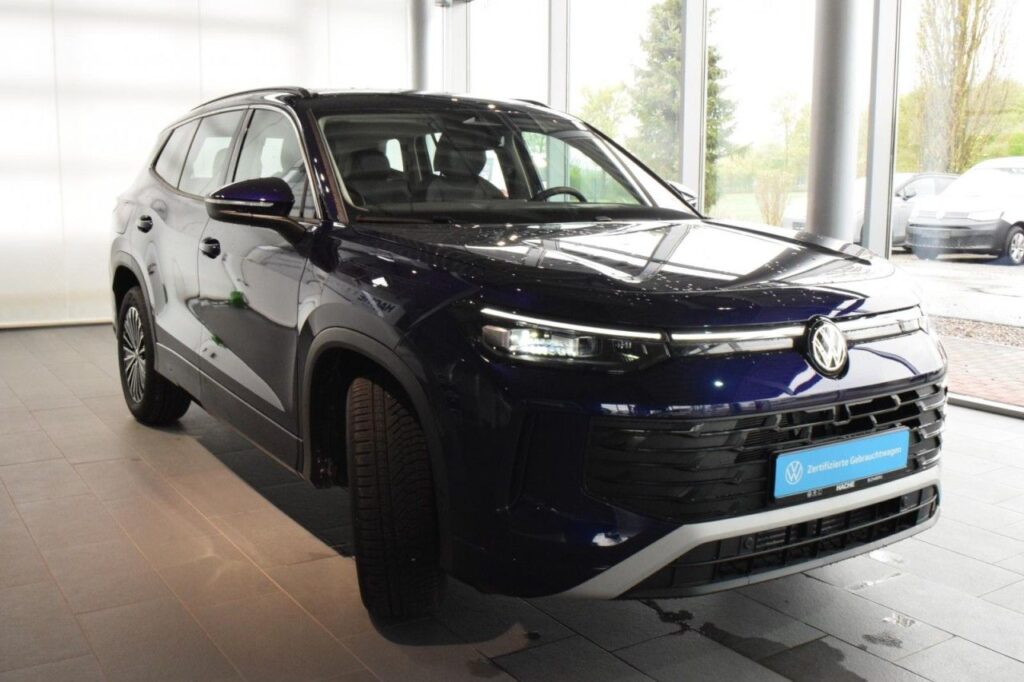 Volkswagen Tayron Exposé-Bild 2