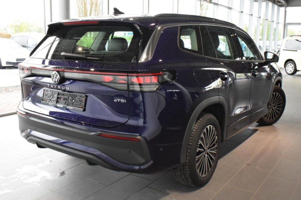 Volkswagen Tayron Exposé-Bild 3