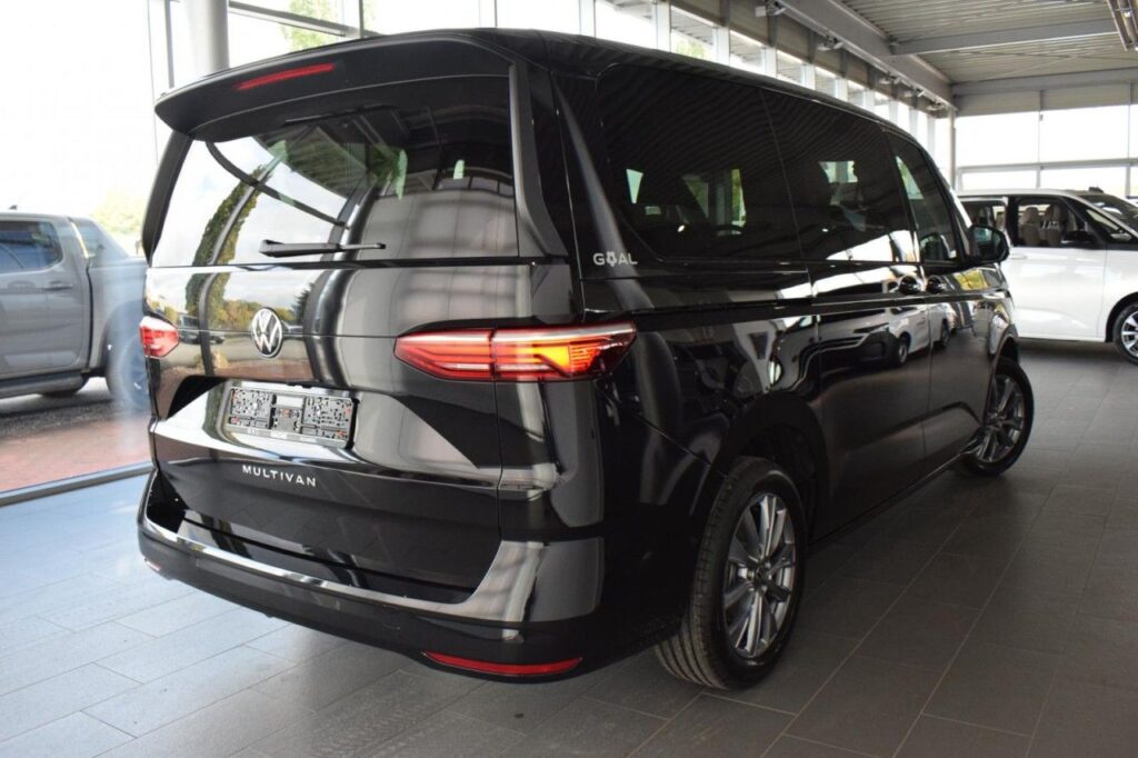 Volkswagen T7 Multivan Exposé-Bild 3