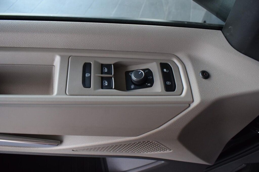 Volkswagen T7 Multivan Exposé-Bild 13